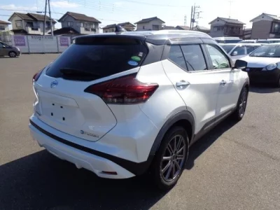 Nissan Kicks