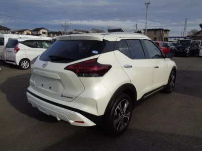 Nissan KICKS