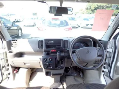 Mitsubishi MINICAB VAN