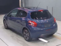 Peugeot 208 лот № 10048 оценка 4  с аукциона в Японии 5