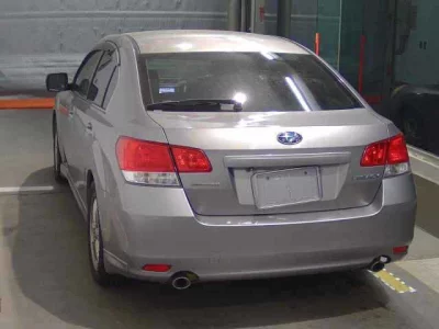 Subaru LEGACY B4
