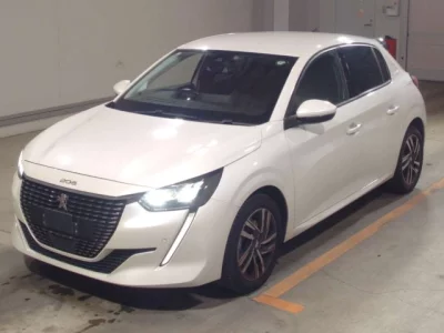 Peugeot 208  с аукциона в Японии