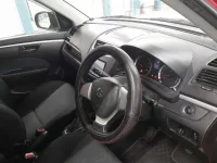 Suzuki SWIFT лот № 30324 оценка 3  с аукциона в Японии 6
