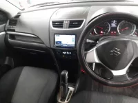 Suzuki SWIFT лот № 30324 оценка 3  с аукциона в Японии 8
