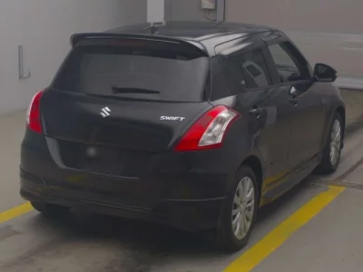 Suzuki SWIFT  с аукциона в Японии