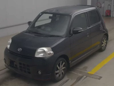 Daihatsu Esse