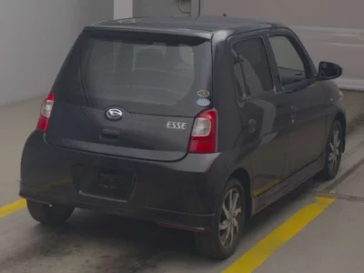 Daihatsu Esse