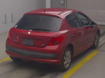 Peugeot 207  с аукциона в Японии