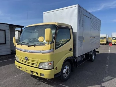 Hino DUTRO