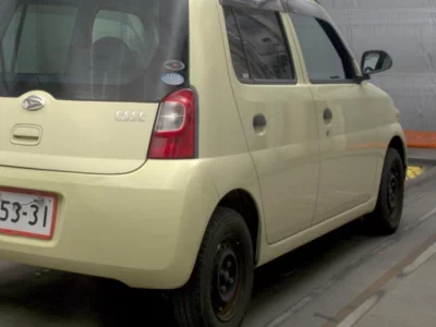 Daihatsu Esse