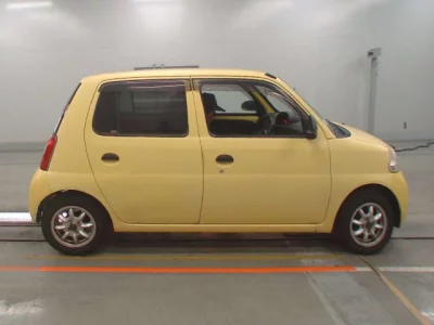 Daihatsu Esse