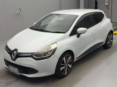 Renault LUTECIA  с аукциона в Японии