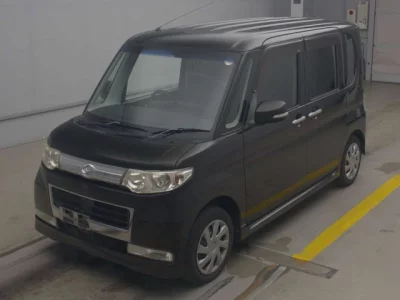 Daihatsu TANTO  с аукциона в Японии
