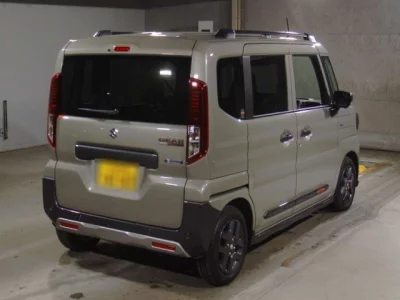 Suzuki Spacia Gear