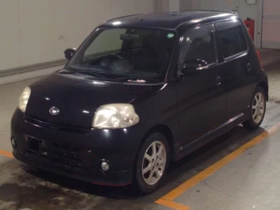 Daihatsu Esse