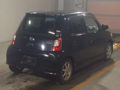 Daihatsu Esse