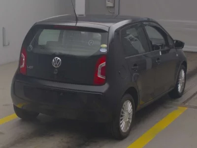 Volkswagen UP  с аукциона в Японии