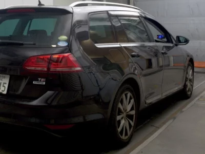 Volkswagen GOLF VARIANT