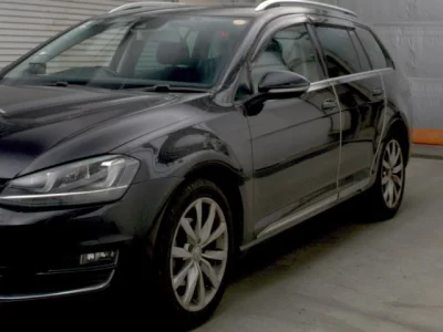 Volkswagen GOLF VARIANT