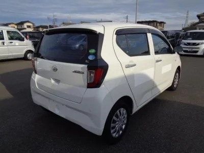 Daihatsu MIRA E S