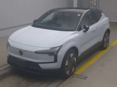 Volvo EX30  с аукциона в Японии