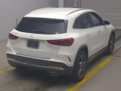 Mercedes-Benz GLA CLASS