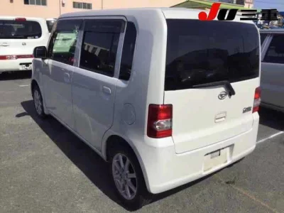 Daihatsu MOVE CONTE