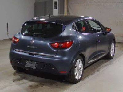 Renault LUTECIA  с аукциона в Японии