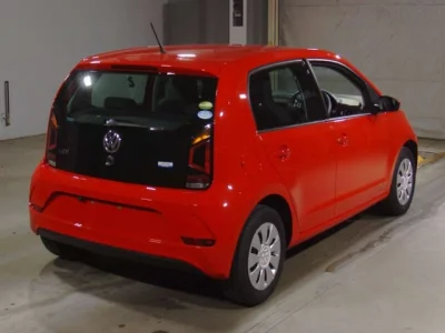 Volkswagen UP  с аукциона в Японии