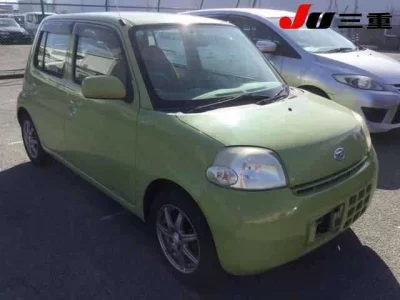 Daihatsu Esse