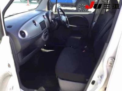 Daihatsu MOVE LATTE