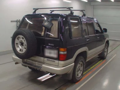 Isuzu BIGHORN  с аукциона в Японии