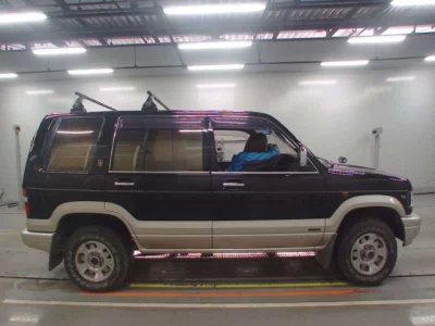 Isuzu BIGHORN  с аукциона в Японии