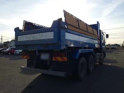 Isuzu GIGA  с аукциона в Японии