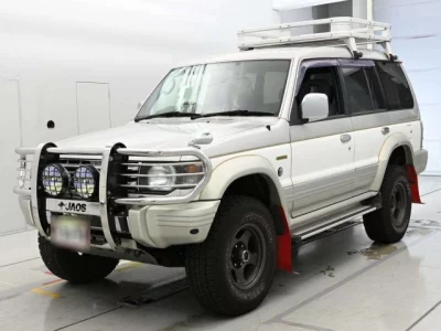 Mitsubishi PAJERO  с аукциона в Японии