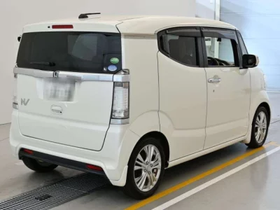 Honda N-Box Slash