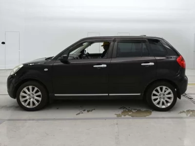 Mazda Verisa
