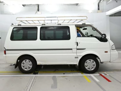 Mazda BONGO VAN