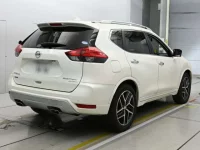 Nissan X-TRAIL лот № 30022 оценка 4.5  с аукциона в Японии 1