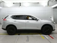 Nissan X-TRAIL лот № 30081 оценка 4.5  с аукциона в Японии 2