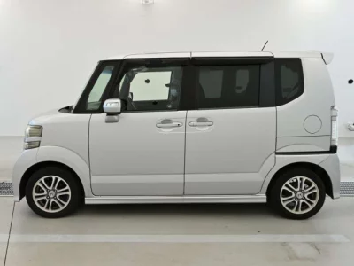 Honda N-Box+