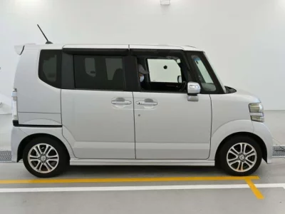 Honda N BOX PLUS