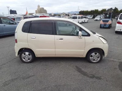 Suzuki MRWAGON