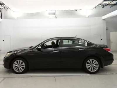 Honda INSPIRE  с аукциона в Японии