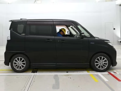 Mitsubishi DELICA D2  с аукциона в Японии