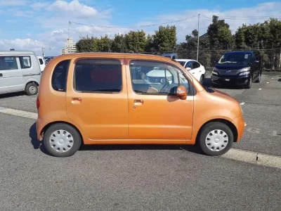Daihatsu MOVE LATTE