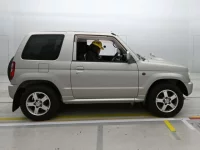 Mitsubishi PAJERO MINI лот № 9160 оценка R  с аукциона в Японии 2