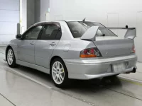 Mitsubishi LANCER лот № 33186 оценка RA  с аукциона в Японии 5