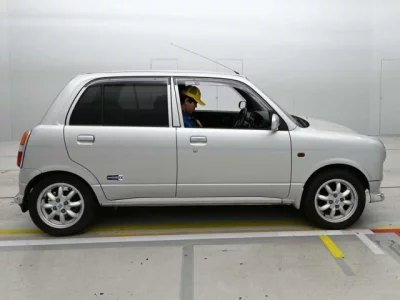 Daihatsu MIRA