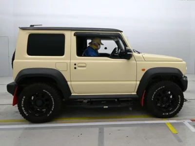 Suzuki JIMNY SIERRA